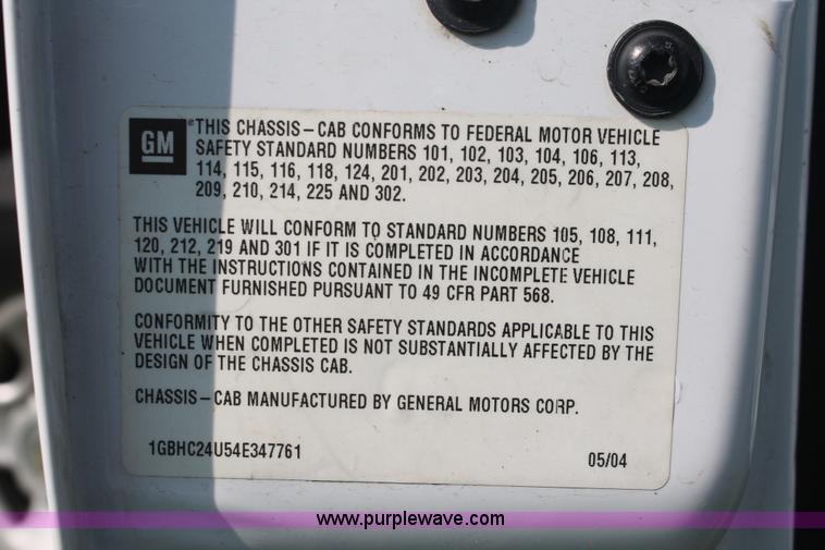 image for item I7854 2004 Chevrolet Silverado 2500HD pickup truck