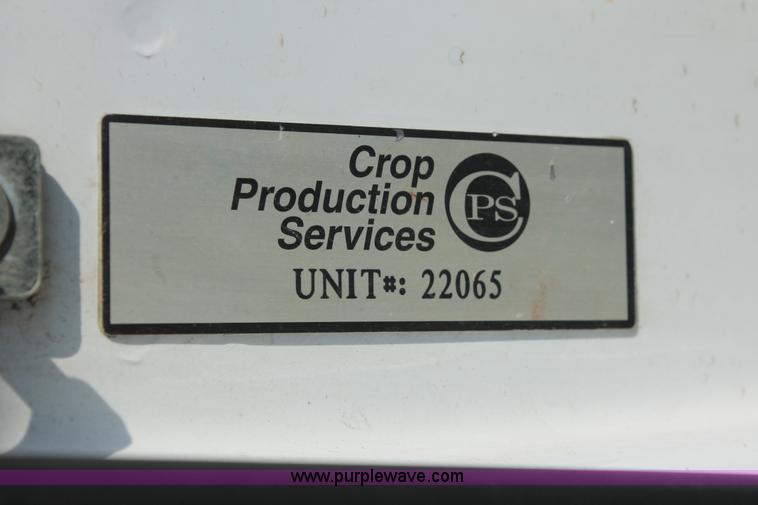 image for item I7854 2004 Chevrolet Silverado 2500HD pickup truck