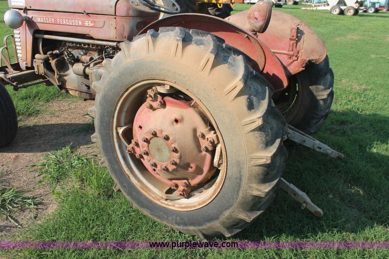 image for item I7855 Massey-Ferguson 65 tractor
