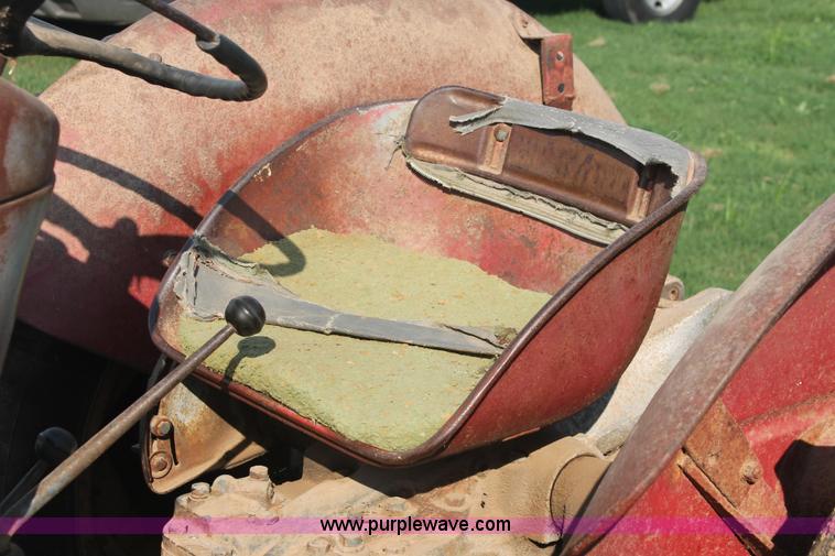 image for item I7855 Massey-Ferguson 65 tractor