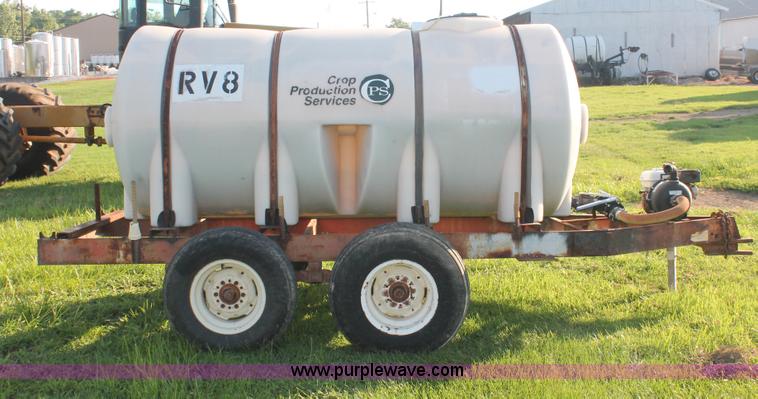 image for item I7857 1,000 gallon liquid nurse trailer