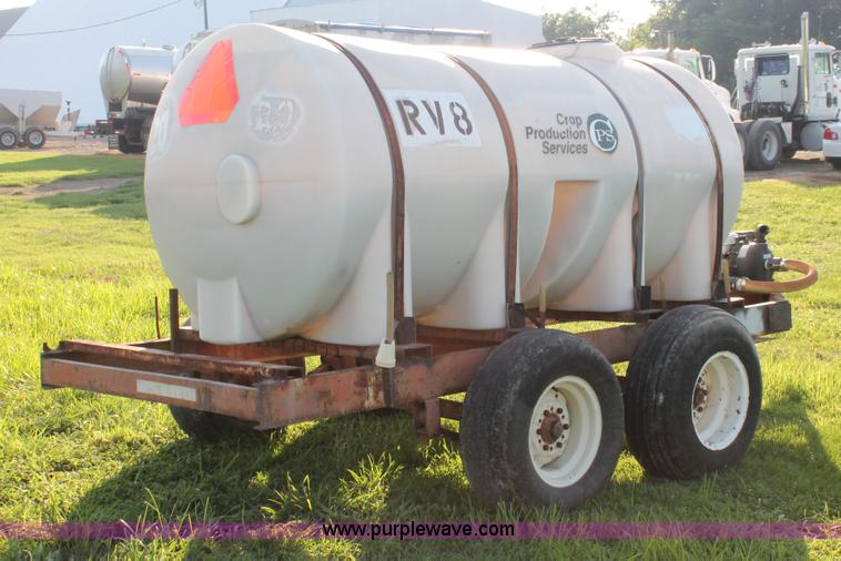 image for item I7857 1,000 gallon liquid nurse trailer