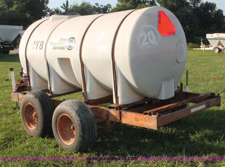 image for item I7857 1,000 gallon liquid nurse trailer