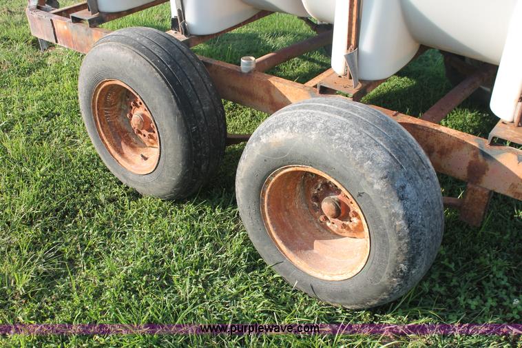 image for item I7857 1,000 gallon liquid nurse trailer
