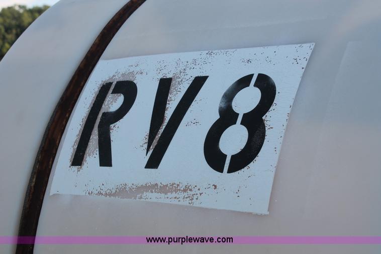 image for item I7857 1,000 gallon liquid nurse trailer