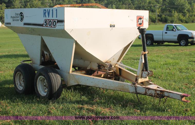 image for item I7859 Willmar 500 dry spreader