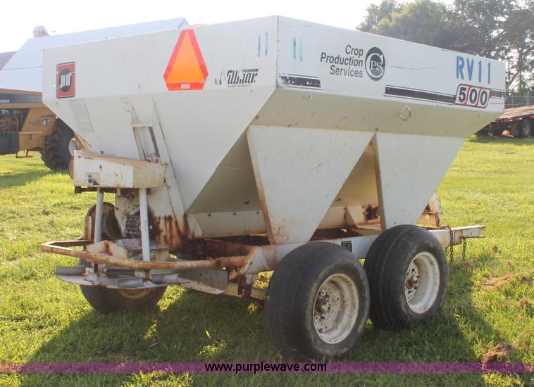 image for item I7859 Willmar 500 dry spreader