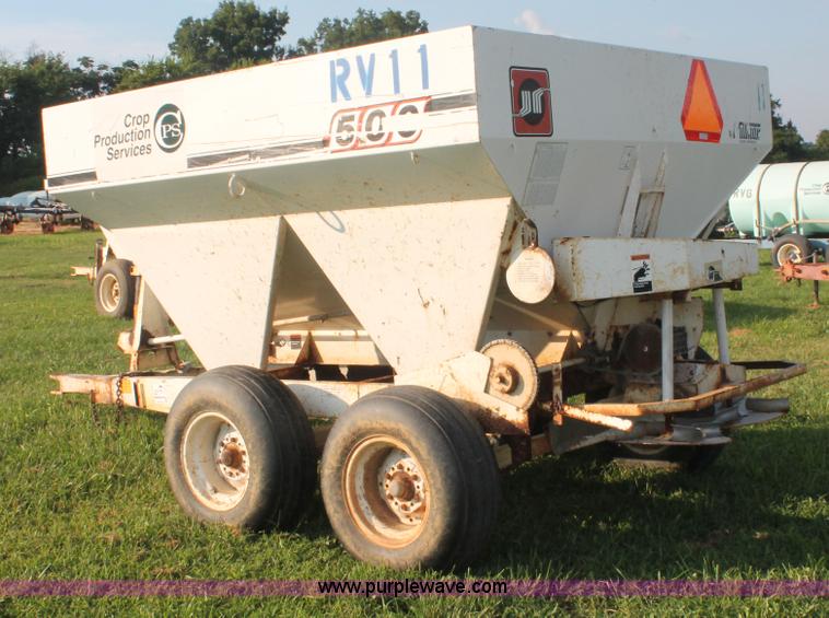 image for item I7859 Willmar 500 dry spreader