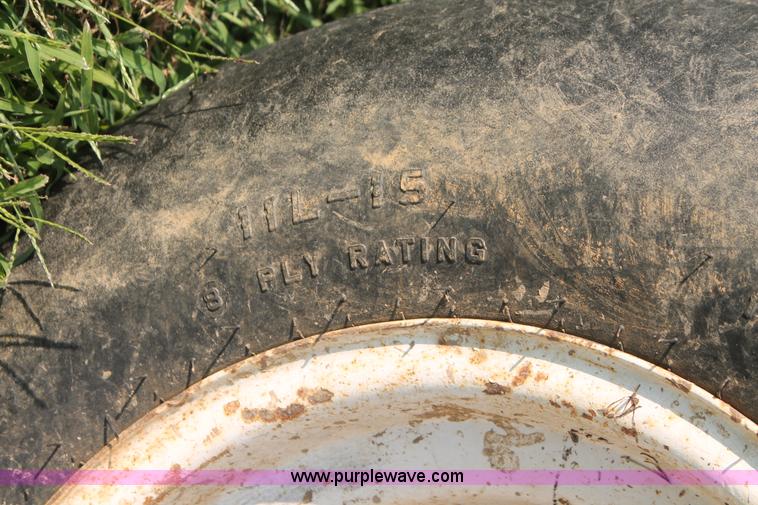 image for item I7859 Willmar 500 dry spreader