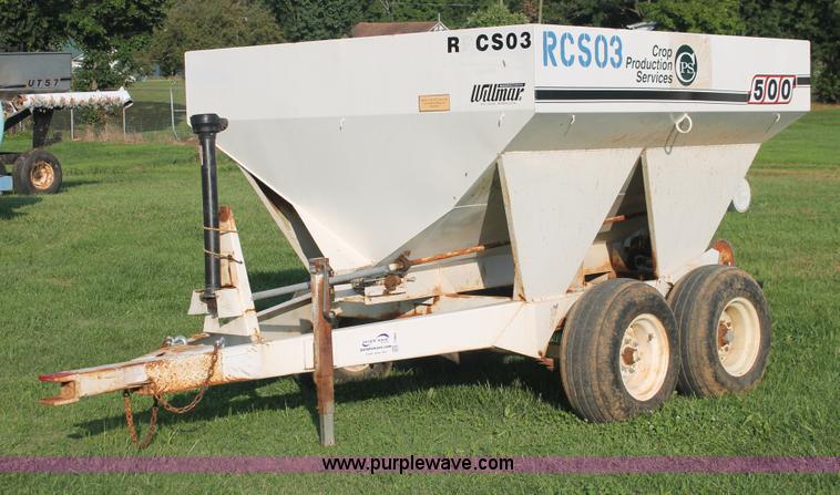 image for item I7860 Willmar 500 dry spreader