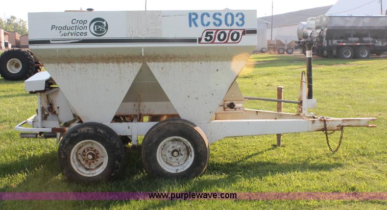 image for item I7860 Willmar 500 dry spreader