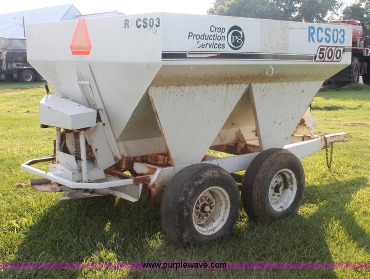 image for item I7860 Willmar 500 dry spreader
