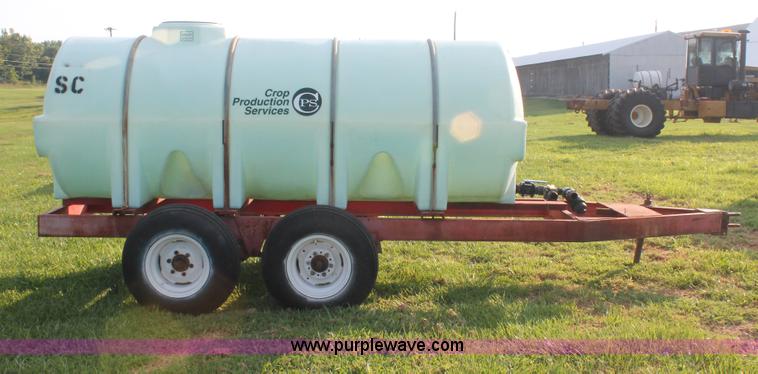 image for item I7861 1,000 gallon liquid nurse trailer