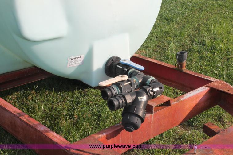 image for item I7861 1,000 gallon liquid nurse trailer