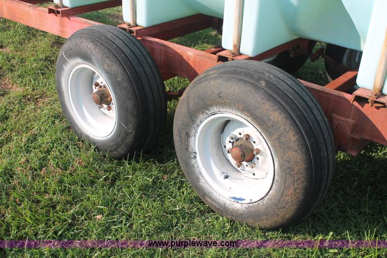 image for item I7861 1,000 gallon liquid nurse trailer