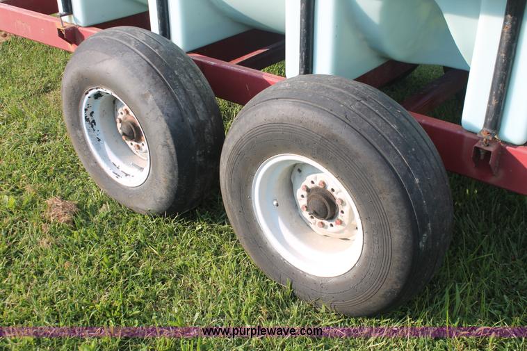 image for item I7862 1,000 gallon liquid nurse trailer