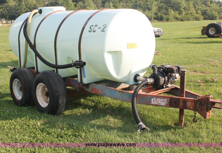 image for item I7863 1,000 gallon liquid nurse trailer