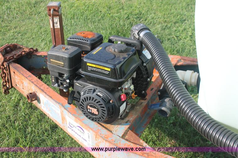 image for item I7863 1,000 gallon liquid nurse trailer