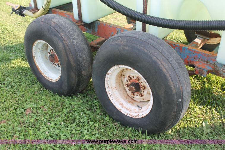 image for item I7863 1,000 gallon liquid nurse trailer