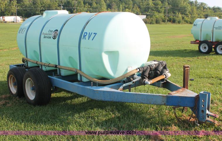 image for item I7864 1,000 gallon liquid nurse trailer