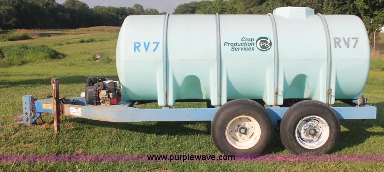 image for item I7864 1,000 gallon liquid nurse trailer