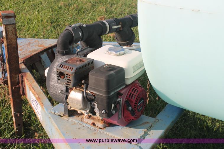 image for item I7864 1,000 gallon liquid nurse trailer