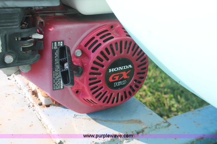 image for item I7864 1,000 gallon liquid nurse trailer