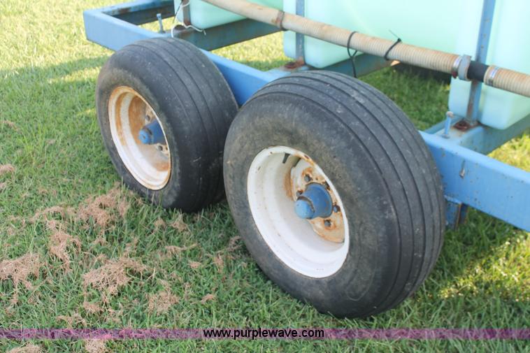 image for item I7864 1,000 gallon liquid nurse trailer