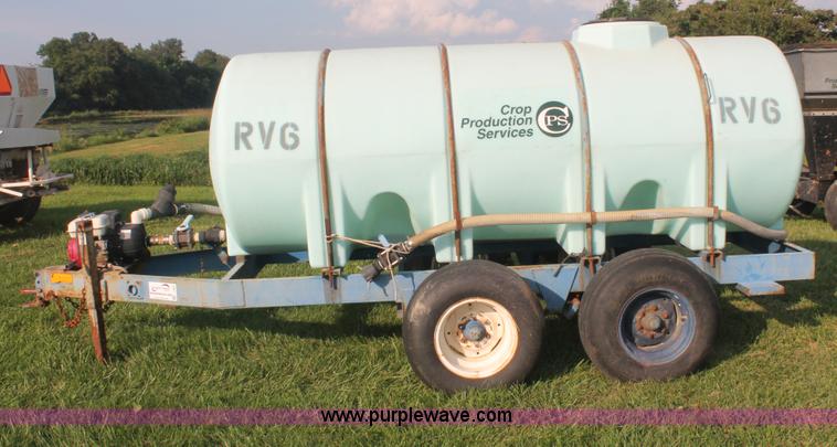 image for item I7865 1,000 gallon liquid nurse trailer