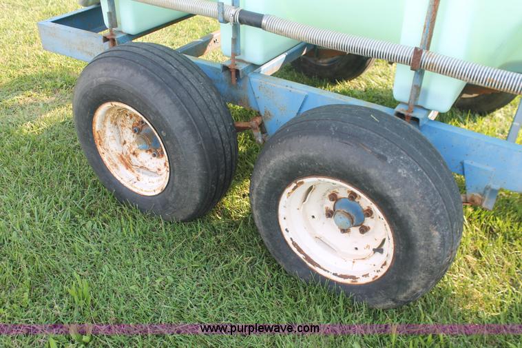 image for item I7865 1,000 gallon liquid nurse trailer