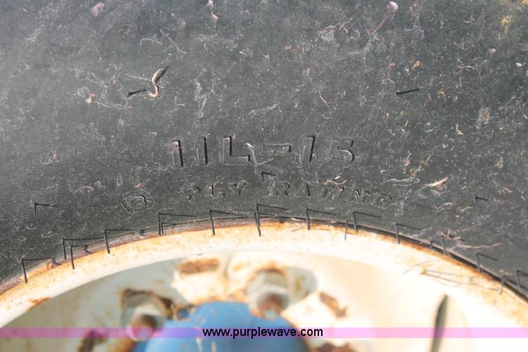 image for item I7865 1,000 gallon liquid nurse trailer