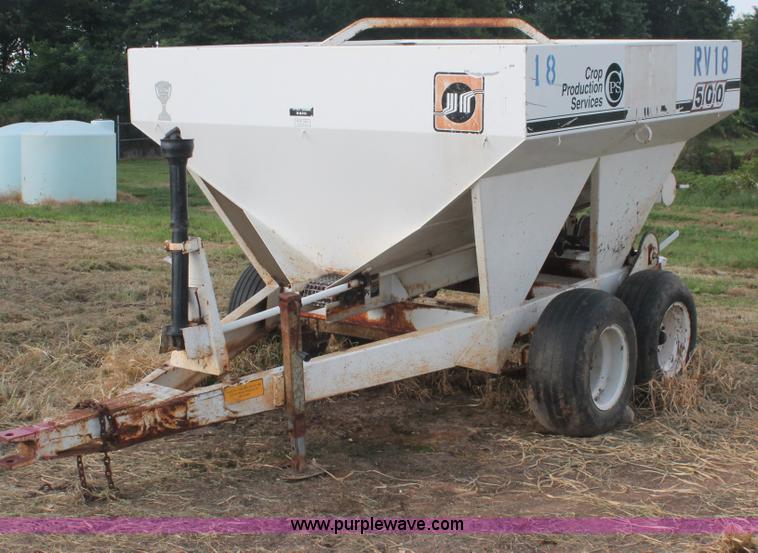 image for item I7870 Willmar 500 dry spreader