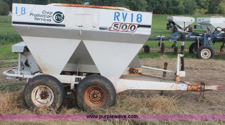 image for item I7870 Willmar 500 dry spreader