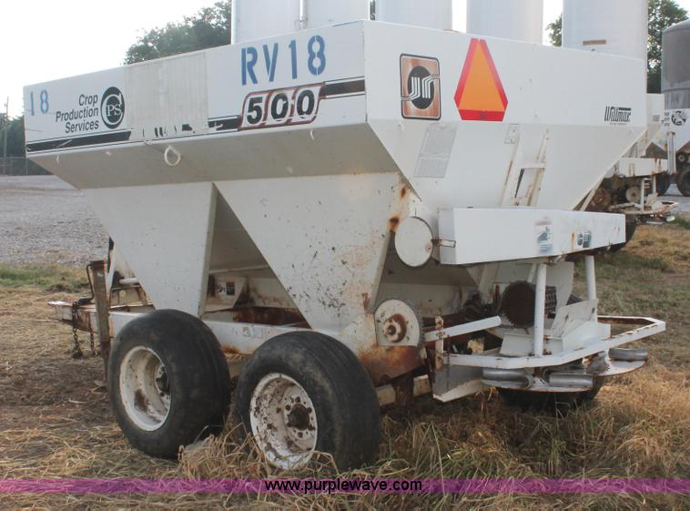 image for item I7870 Willmar 500 dry spreader