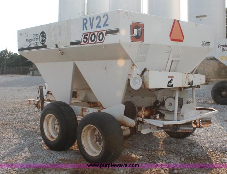 image for item I7872 Willmar 500 dry spreader