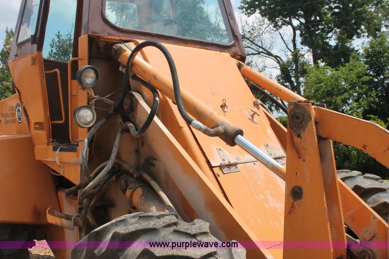 image for item I7877 Case W14 articulated wheel loader