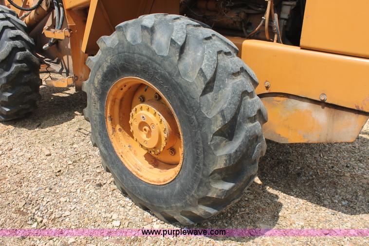 image for item I7877 Case W14 articulated wheel loader