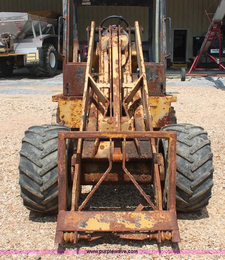 image for item I7878 1998 Willmar Wrangler 4300 wheel loader