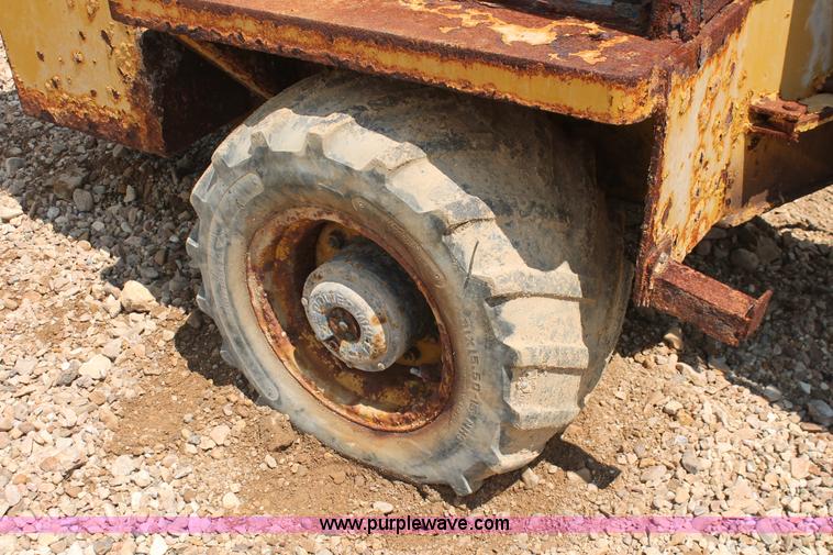image for item I7878 1998 Willmar Wrangler 4300 wheel loader