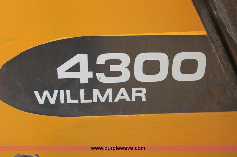 image for item I7878 1998 Willmar Wrangler 4300 wheel loader