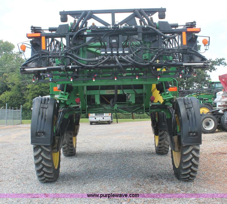 image for item I7879 2005 John Deere 4720 self-propelled sprayer