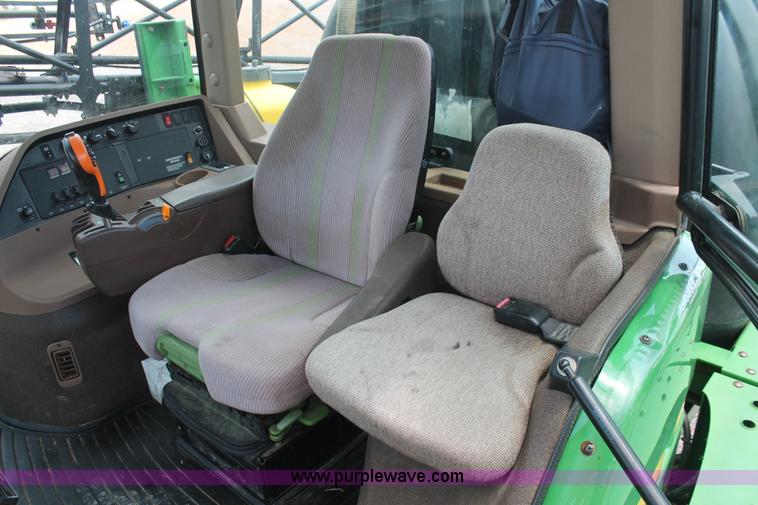 image for item I7879 2005 John Deere 4720 self-propelled sprayer