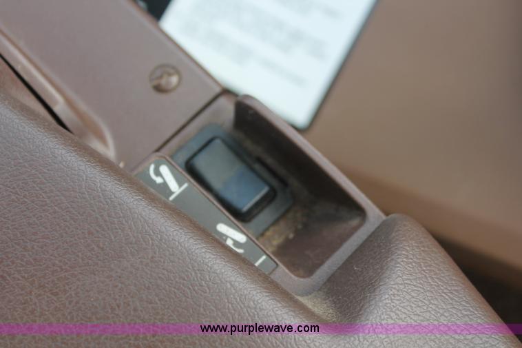 image for item I7879 2005 John Deere 4720 self-propelled sprayer