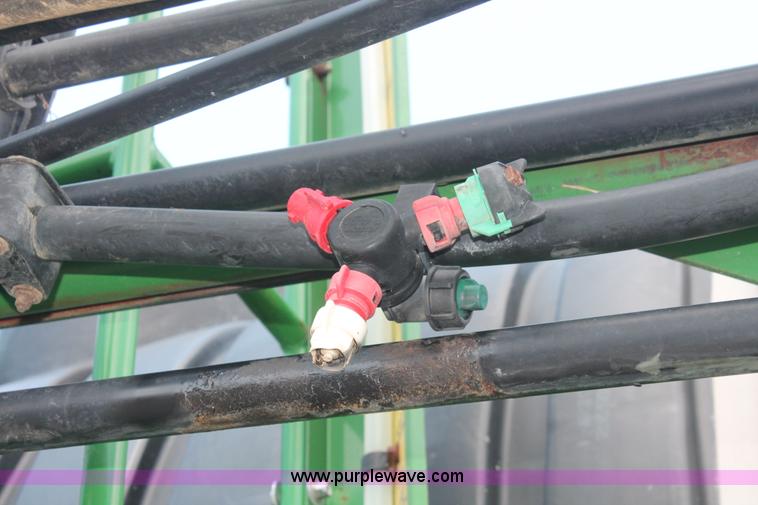 image for item I7879 2005 John Deere 4720 self-propelled sprayer