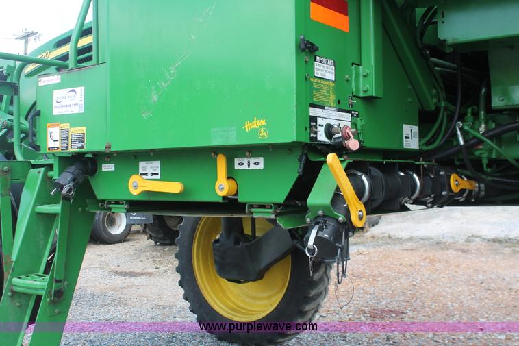 image for item I7879 2005 John Deere 4720 self-propelled sprayer