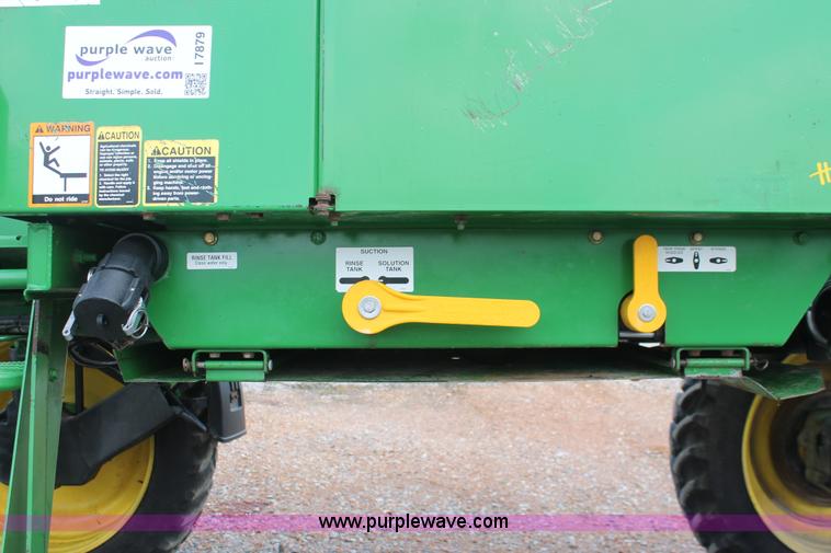 image for item I7879 2005 John Deere 4720 self-propelled sprayer