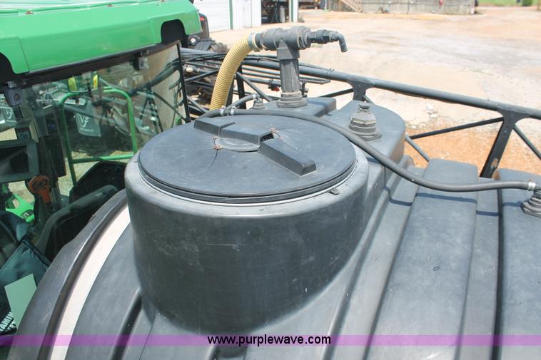 image for item I7879 2005 John Deere 4720 self-propelled sprayer