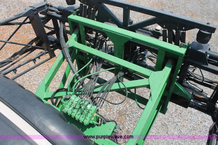 image for item I7879 2005 John Deere 4720 self-propelled sprayer
