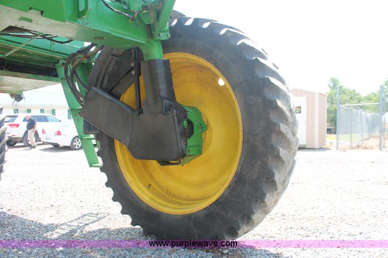 image for item I7879 2005 John Deere 4720 self-propelled sprayer