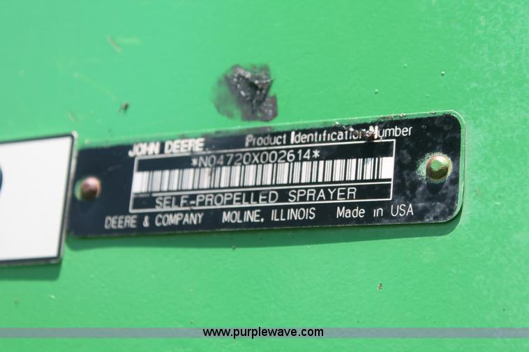 image for item I7879 2005 John Deere 4720 self-propelled sprayer